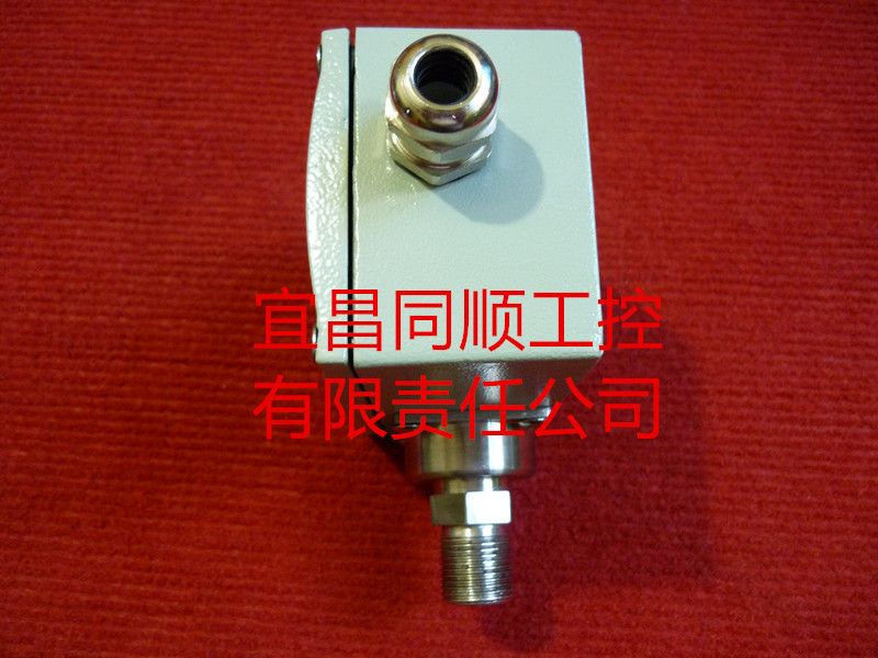 压力控制器-低压侧视图
